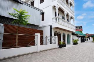 Hotel O near Masjid Raya Al-Mashun formerly Hotel Wisma Yuli - 9