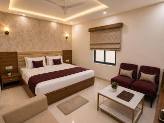 Hotel De Gross Inn Near Delhi Airport - 1