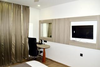 ZED Plaza - 3