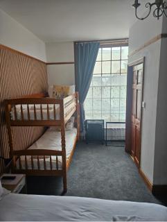 Waterfront Hotel - 6