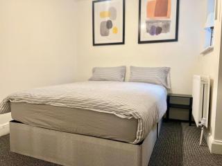 Cozy 2BR Flat - East Croydon - 6