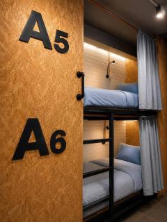 Cozy BB Retreat in Bangkok Noi with Modern Comforts - 4