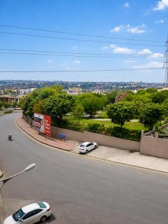 Cozy Apartment In Bahria Town Islamabad - 3