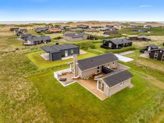 Lovely Holiday Home With Large Terrace Close To The North Sea In Klitmøller - 0