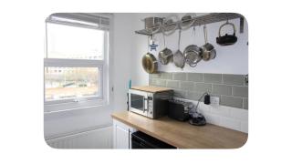 Bright 1BDR Flat Walk To Station - 9