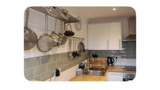 Bright 1BDR Flat Walk To Station - 3