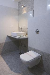 Hotel Atithya - 8
