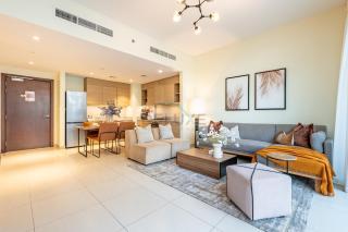 Spacious 2BR with Seamless Pool Access, Ideally Located Beside a Community Park, Acacia A, Dubai Hills Estate By Deluxe Holiday Homes - 1