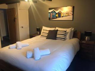 Tompot Cottage - 1