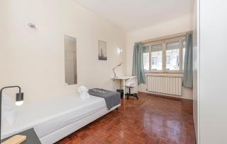 HOUZE Spacious flat in Charming&Historical Lisbon - 1