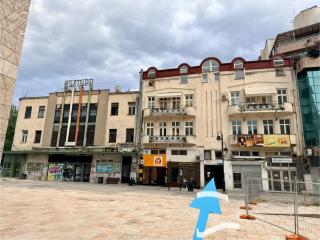 Unique Artsy Modern Quiet 1-Bdrm in the Very Center of Skopje - Sirma's Studio - 8