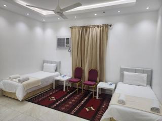 Spacious Family Apartment Fast Wi-Fi - 3