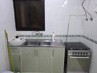 Spacious Family Apartment Fast Wi-Fi - 2