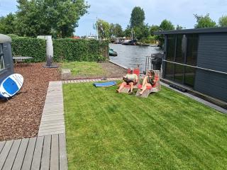 Houseboat Enjoy with 200m Private Garden on the Lake near Amsterdam - 2