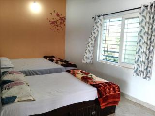 Keshu Home Stay Hampi - 7