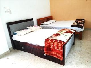 Keshu Home Stay Hampi - 6