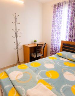 Luxury 1BHK Flat Near Lulu & Technopark CityView - 2