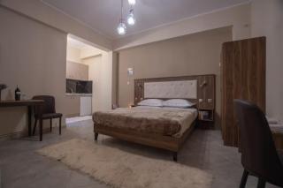 Cozy apartment with courtyard and gazebo - 0