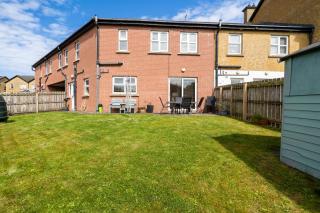 Hopefield House - 4 Bed Family Home with Garden and Free Parking, Sleeps 8, Portrush - 0