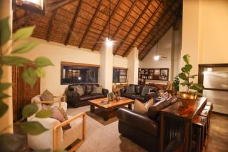 Senalala Safari Lodge - 6