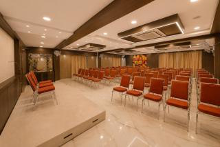 Hotel BRK Premium Near Medicover - Healthcity - Care - Apollo - LV prasad Hospital - 5