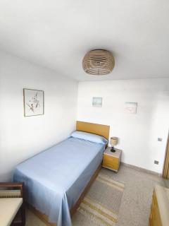 La Rapita -Spain 5-Min Walk to the sandy Beach, Modern 3 bed Flat - 3