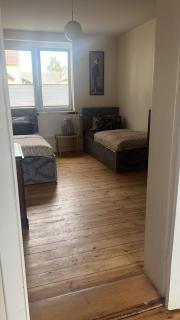 Rim Ferienwohnung 4 Räume 3 Schlafzimmer und 1 Wohnzimmer 2 Badezimmer in Lauchhammer West EG 100 qm - Lauchhammer - 2