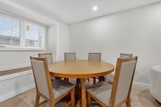 The Comfort 3 Bed Suite by Instant Suites - 6