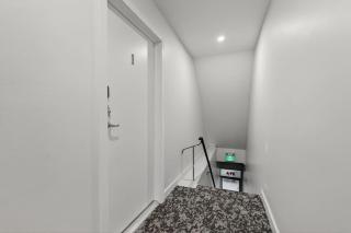 Celestial Stay Luxy 2BR by Instant Suites - 4