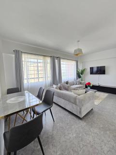 2 Bed All ensuite,lift access, ksm 605 - 5