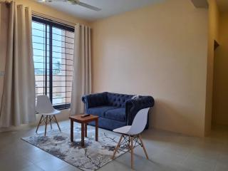 2BR in DAR near beach quiet, parking, wifi apt 5 - 1