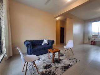 2BR in DAR near beach quiet, parking, wifi apt 5 - 3
