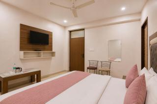 Hotel Gold Ston Near Yashoda Hospital & Vaishali Metro - 9