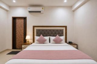 Hotel Gold Ston Near Yashoda Hospital & Vaishali Metro - 1