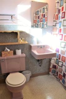 Royal Motel - Ironwood - 1