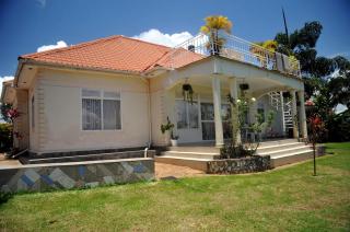 Amazing Victoria Lake View Residence & Safaris - 0