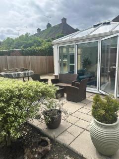 Charming Woodland Cottage Retreat Nr Cobham Sleeps 5 - 2