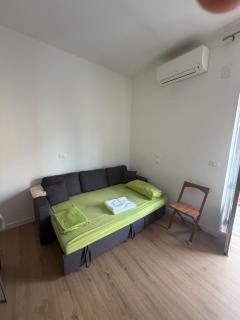 JENNi HOUSE - 7