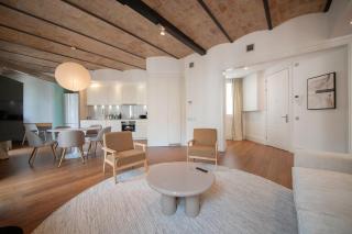 You Stylish Uptown Barcelona Apartments - 2