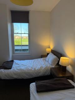 De Parys Apartment - 5 Beds, Suitable Up To 6 Guests - 2