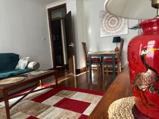 Heart of City Centre Apartment - 8