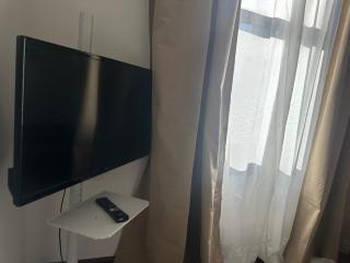 Heart of City Centre Apartment - 3