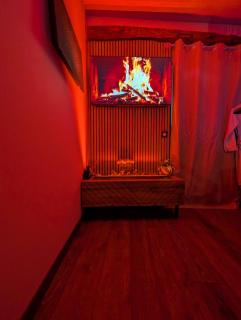 Loveroom Romantique avec Spa et Secret Room - A proximité des Lacs - La Mure - 7