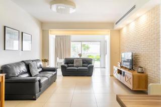 GW002 Seafront Garden 4BR Apartment near Shavei Tzion Beach - 5