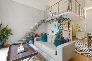 Chic Loft in CityCenter with Style, Comfort & Location - 5