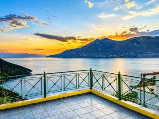 Suite Sunset - Overlooking the Sea in Ag Vasilios - 0