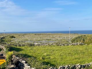 Premium One Bedroom Seaview Apartment - 8