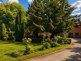 Primrose Manor - Risley - 5