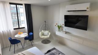 Azure Bloom Studio at Nai Harn Beach - 7