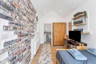 Cambridge Guest House - 4